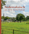 Nedersaksisch in een notendop - Henk Bloemhoff, Philomène Bloemhoff-de Bruijn, Jan Nijen Twilhaar, Henk Nijkeuter, Harrie Scholtmeijer (ISBN 9789023256670)