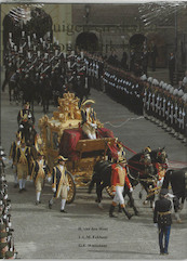 Rijtuigen en sleden in koninklijk bezit = Royal Carriages and Sleighs of The Netherlands - H. van den Hout, L.L.M. Eekhout, G.E. Wassenaar (ISBN 9789067075763)