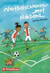 Voetbalschoenen met plakband - Corien Oranje (ISBN 9789085434481)