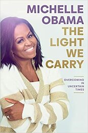 The Light We Carry - Michelle Obama (ISBN 9780241621240)