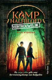 Kamp Halfbloed Vertrouwelijk - Rick Riordan (ISBN 9789000358298)