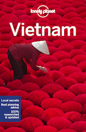 Lonely Planet Vietnam - (ISBN 9781786570642)