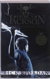 Percy Jackson and the Lightning Thief - Rick Riordan (ISBN 9780141329994)
