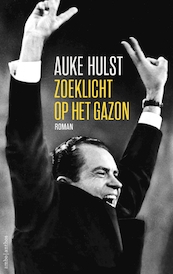 Zoeklicht op het gazon - Auke Hulst (ISBN 9789026347757)