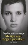 Meisje met negen pruiken (e-Book) - Sophie van der Stap (ISBN 9789044615289)